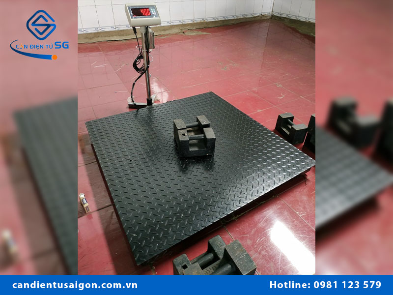 Giá Cân Bàn Điện Tử 2000Kg (2 Tấn)