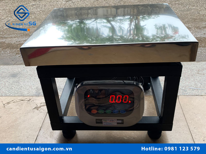 Cân Điện Tử 300kg Giá Bao Nhiêu?