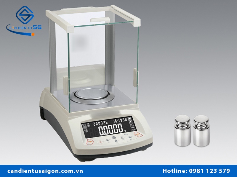 Cân phân tích 4 số lẻ