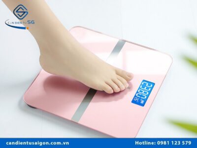 Cân điện tử chữ thập